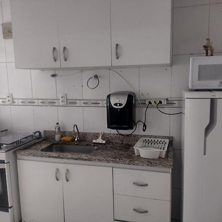 Apartamento Vento E Mar - 2 Quartos Com Sacada Na Quadra Da Praia Do Gonzaga Santos  Buitenkant foto