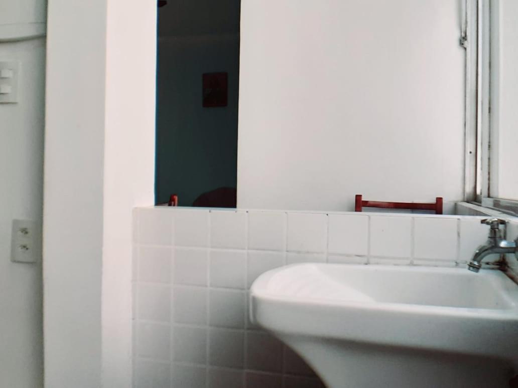 Apartamento Vento E Mar - 2 Quartos Com Sacada Na Quadra Da Praia Do Gonzaga Santos  Buitenkant foto