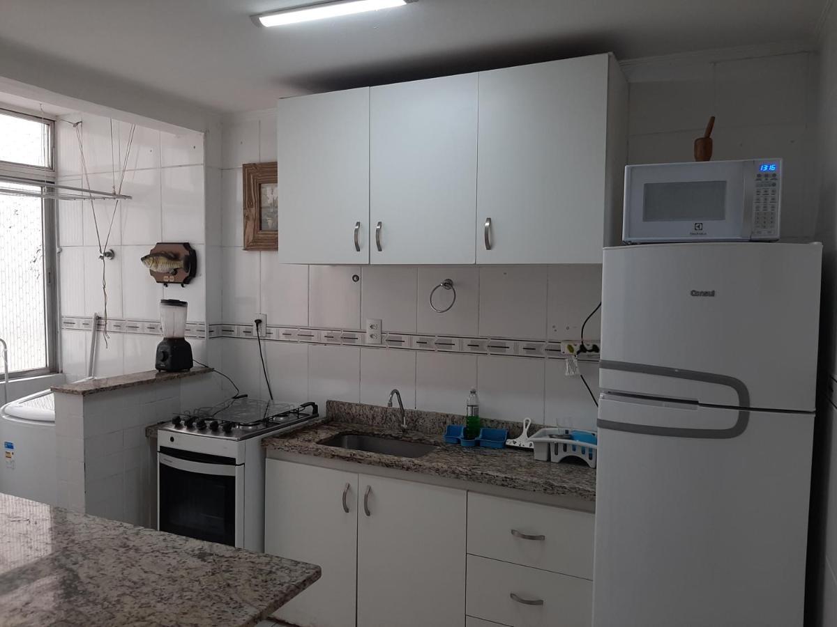 Apartamento Vento E Mar - 2 Quartos Com Sacada Na Quadra Da Praia Do Gonzaga Santos  Buitenkant foto